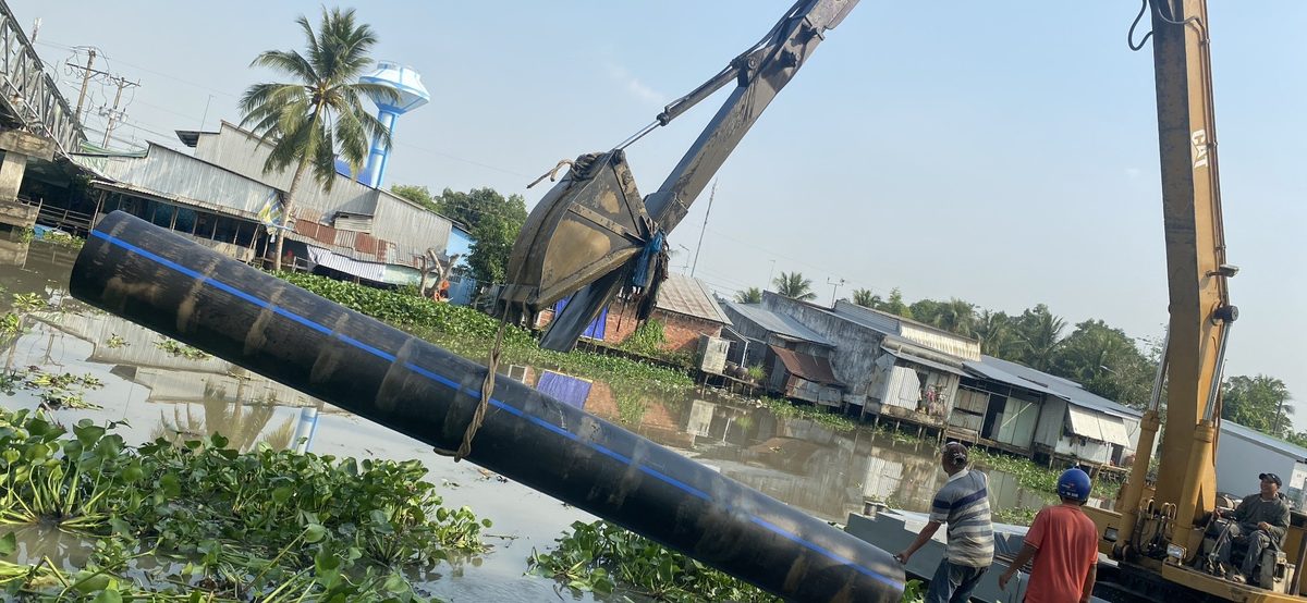 ỐNG HDPE 710 NHỰA TIỀN PHONG Nam Hà Plastic GIAO CÔNG TRÌNH THOÁT NƯỚC